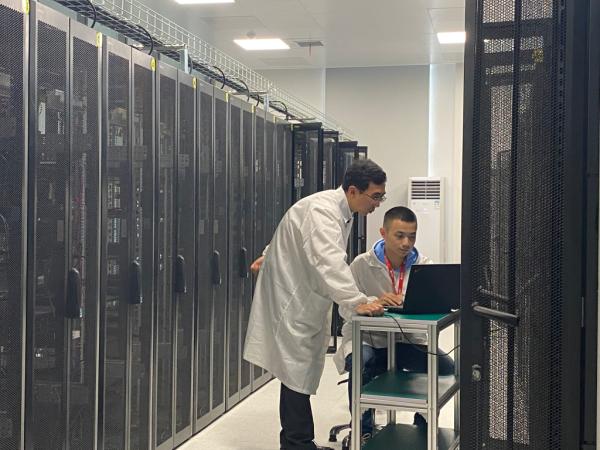 新时代新征程新伟业·二十大代表在基层|周雷 投身量子科创 立志产业报国 通信传输设备专业修理